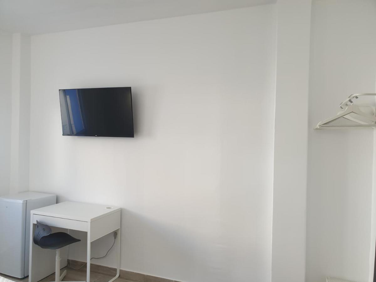 Micaela Charming Hostal Torremolinos Buitenkant foto