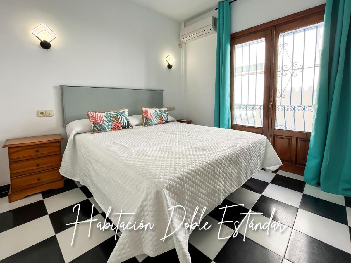 Micaela Charming Hostal Torremolinos Buitenkant foto