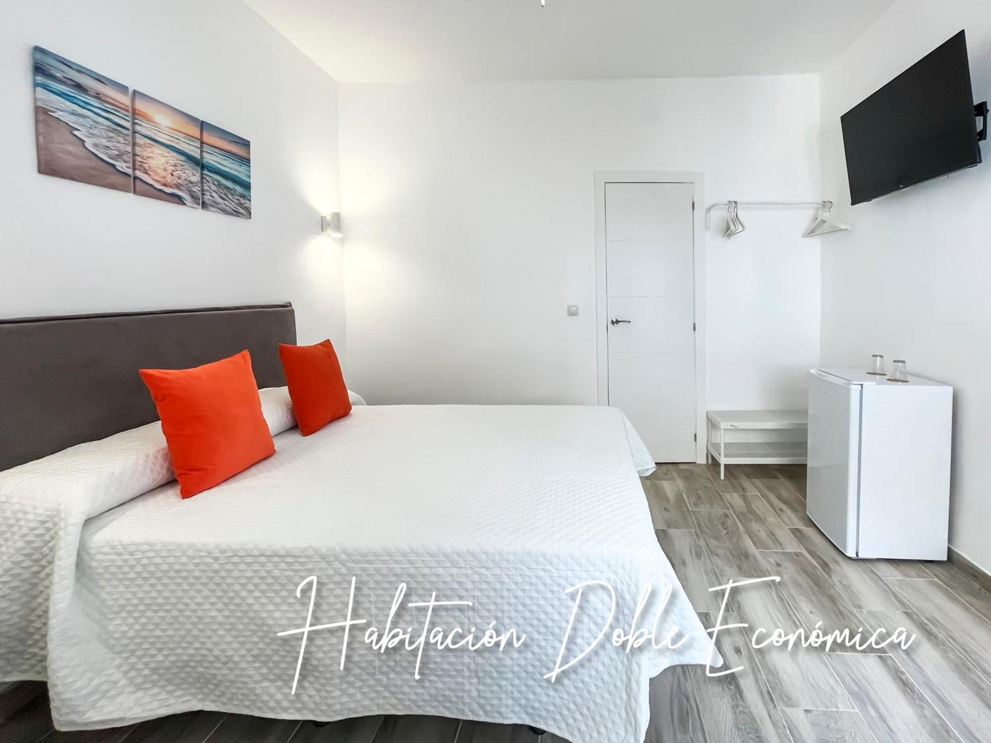 Micaela Charming Hostal Torremolinos Buitenkant foto