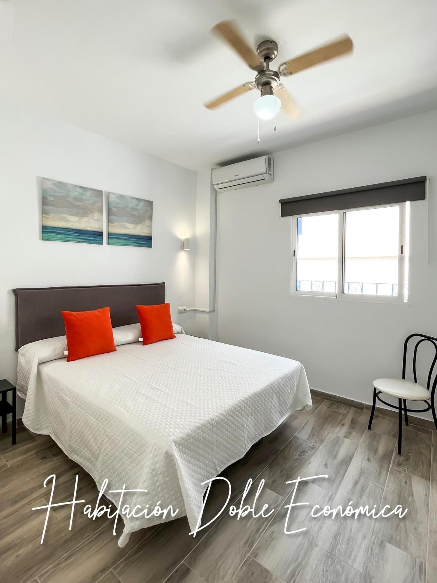 Micaela Charming Hostal Torremolinos Buitenkant foto